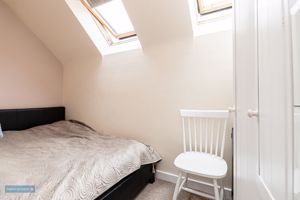 Bedroom- click for photo gallery